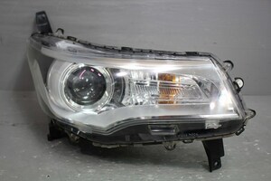 EKワゴン カスタム 前期(B11W) 純正 スタンレー 右 ヘッドライト HID バラスト レベライザー付 キセノン W1048 / 8301C580 p035699