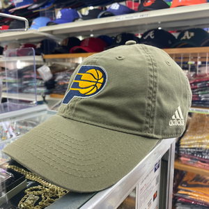 USA正規品 Adidas アディダス NBA インディアナ ペイサーズ Indiana Pacers ストラップバック ローキャップ 希少 デッドストック カーキ