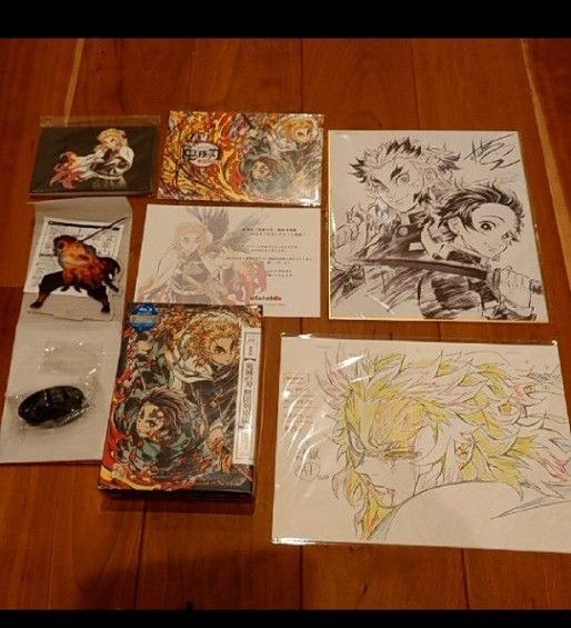 鬼滅の刃 無限列車編 予約特典付き(Blu-ray) ufotable 缶バッジ 劇場版