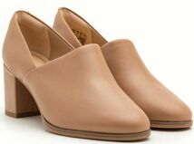 送料無料 期限定 Clarks 23.5cm ヌーディー パンプス ベージュ ブラウン ヒール オフィス フォーマル サンダル スニーカー 限9_画像1