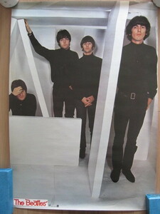 ビートルズ Beatles　ポスター　白い大きな箱に入ったメンバー