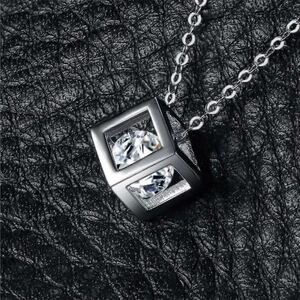 新品　CZ ダイヤモンド　キューブネックレス　45cmチェーン　ダイヤモンドネックレス　ダイヤ シンプル プレゼント ユニセックス 送料無料