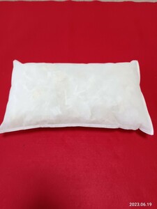 ミニクッション　30×19センチ　　　腰当て　　腕レスト　　ミニ座布団　　ネック当て