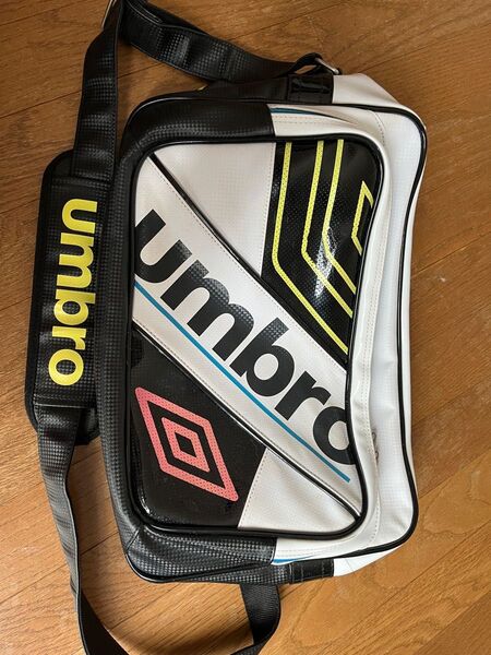 エナメルバッグ 部活カバン リュック UMBRO 人気 スポーツ