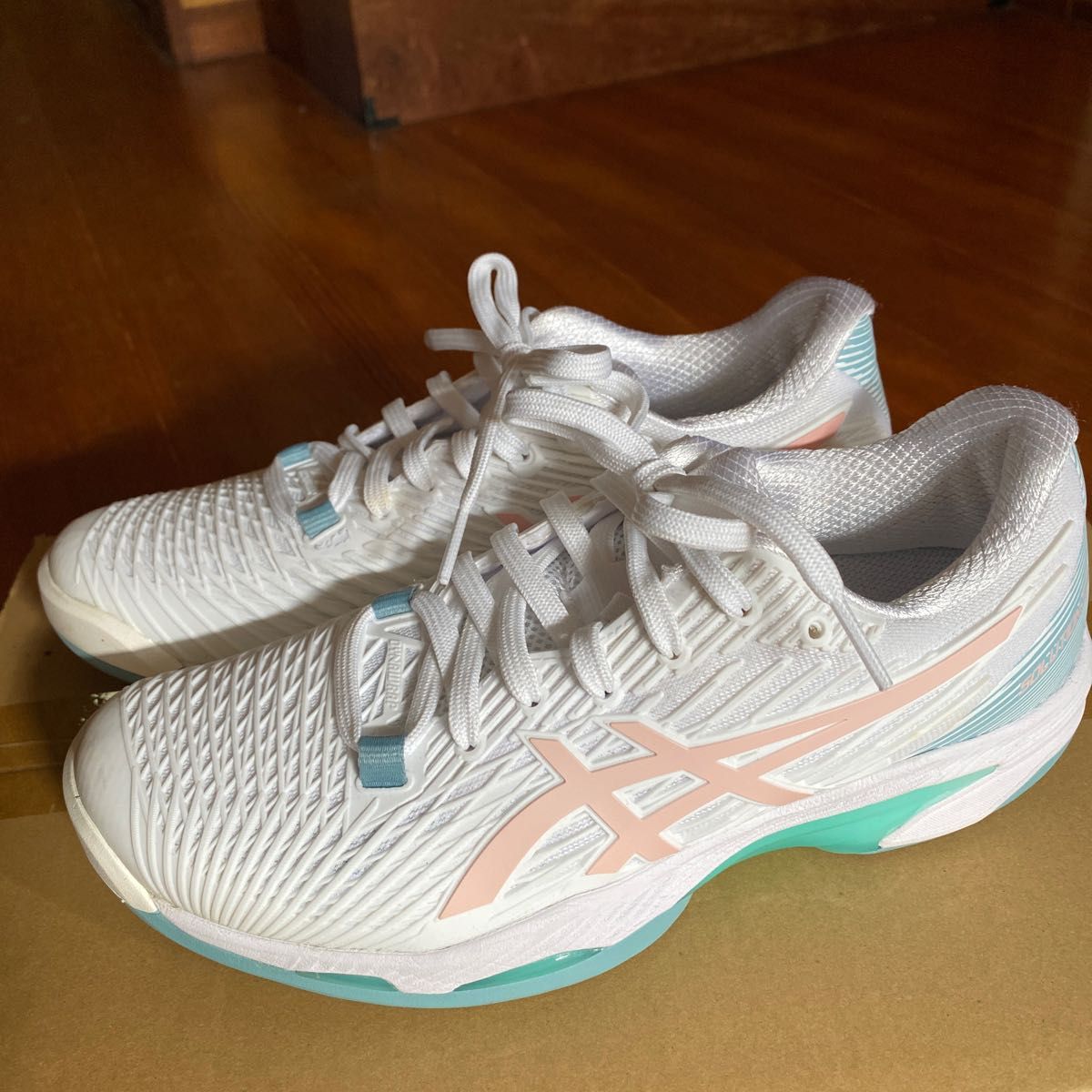 限定BOSSコラボ】ASICS GEL-SOLUTION9 ベレッティーニ着用|PayPayフリマ