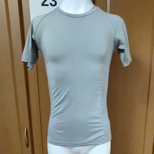 寅壱コンプレッションシャツL　ライトグレー　TORAICHIトライチ半袖インナーTシャツ　強ストレッチで筋肉の動きをサポート寅一