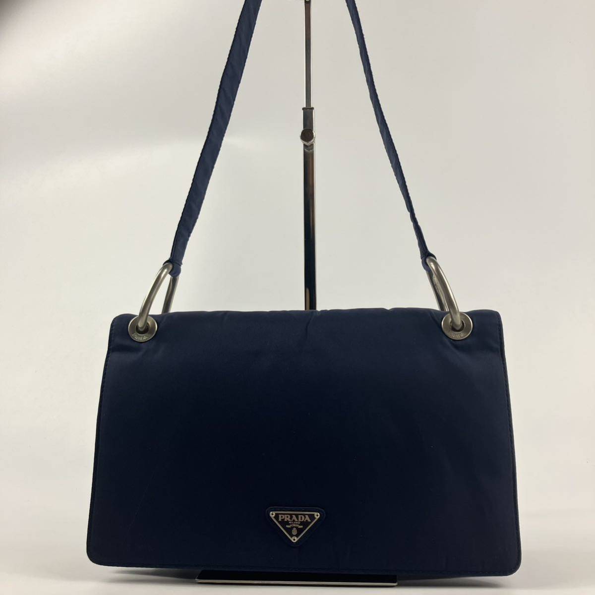 ヤフオク! - プラダ(かばん、バッグ)の中古品・新品・古着