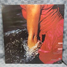 VA315●91035/オリビア・ニュートン・ジョン「虹色の扉」LP(アナログ盤)_画像2