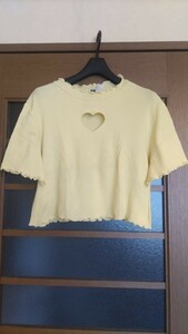 *H&M*NiziU collaboration * Heart T-shirt * yellow *XL size *