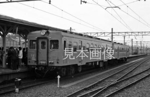 [鉄道写真] 二俣線キハ20-284 掛川駅、架線下DC (2432)