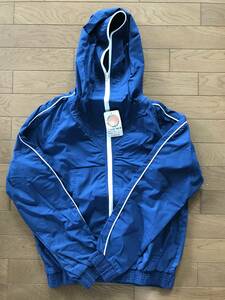  that time thing unused dead stock Mizuno windbreaker on with a hood . product number :LWA-0414 color : blue size :L TM8925