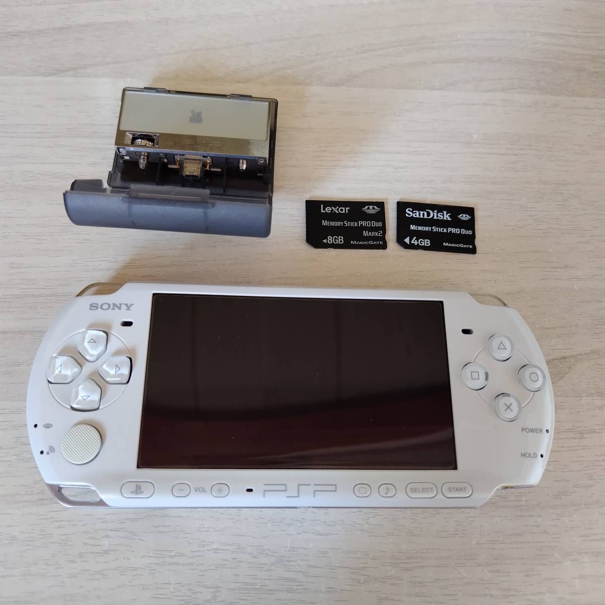 SIE PSP プレイステーション・ポータブル パール・ホワイト PSP-3000