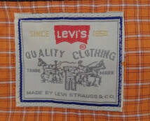 #70_0069 送料無料 【中古品】 [LEVIS] 半袖ボタンダウンシャツ メンズ オレンジ 白 チェック柄 _画像4