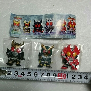 仮面ライダー　くっつくんです2 仮面ライダークウガアルティメットフォーム　アナザーアギト　仮面ライダーアギトバーニングフォーム