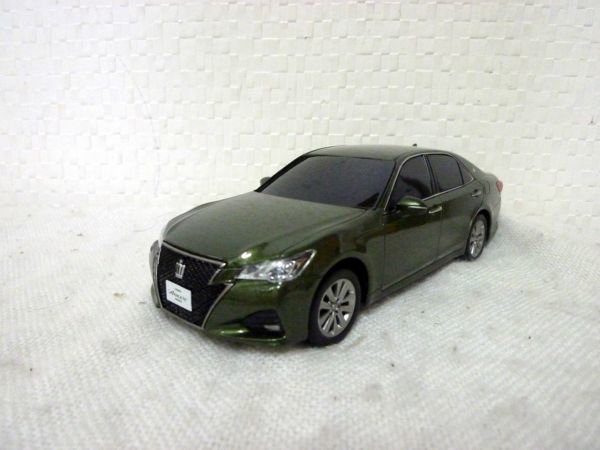 カラーサンプル クラウン アスリートの値段と価格推移は?|6件の売買