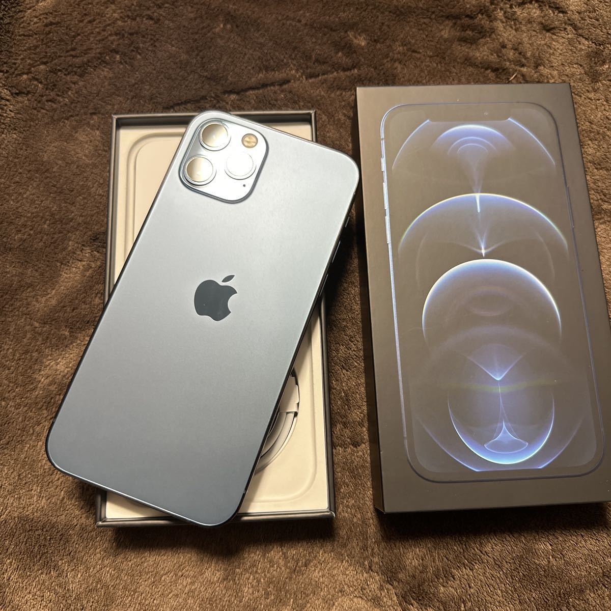 中古】【docomo】Apple iPhone 12 Pro MAX 128GB パシフィックブルー