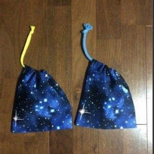 給食袋 コップ袋 2枚セット 宇宙柄 惑星 星 幼稚園 小学校 保育園 巾着袋 青