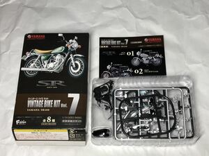 ヴィンテージバイクキット7 ヤマハSR400　02.2006年 ブラックスペシャル　未組立品