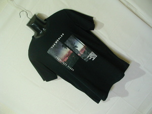 ssy7075 SHEIN 半袖 Tシャツ カットソー ブラック ■ フロントプリント ■ クルーネック ストレッチ素材 Mサイズ