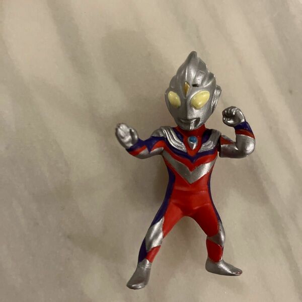 ★ウルトラマンティガ★ミニフィギュア★ガチャポン