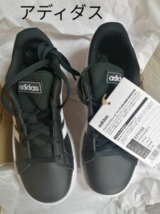 新品　アディダス　スニーカー　adidas　子供　19 19cm　靴