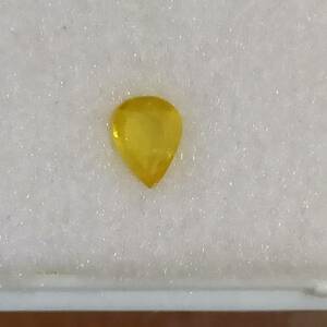 イエローサファイヤ　0.63ct