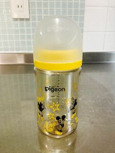 ほぼ新品「母乳実感」240ml、中古「ガラス哺乳瓶」240ml・120ml Pigeon