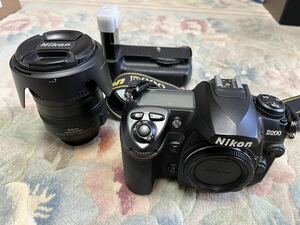 【中古】NIKON ニコン D200 MB-D200 18-200 ED セット ☆個人出品☆