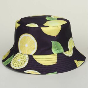 【最終値下げ】ラス1 新品 バケットハット レモン柄 ブラック リバーシブル ペアルック 男女兼用 帽子 おしゃれ