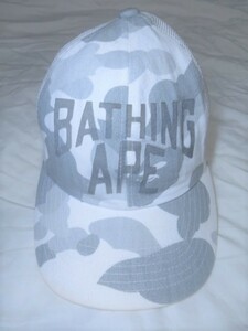 A BATHING APE エイプ 1st camo 迷彩 ロゴ スナップバック メッシュ キャップ ホワイト カモフラ 帽子 BAPE NIGO着