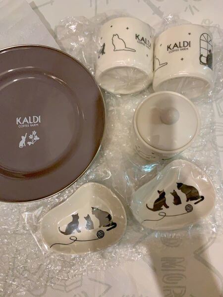 KALDI カルディ 猫の日 8点セット 皿 シュガーポット 陶器 琺瑯 食器 小物入れ ジャム瓶 調味料