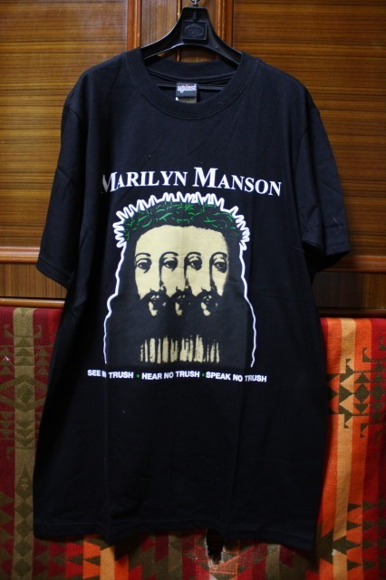 ヤフオク! -「メタリカ tシャツ s」の落札相場・落札価格