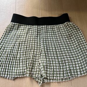 ZARA ショートパンツ