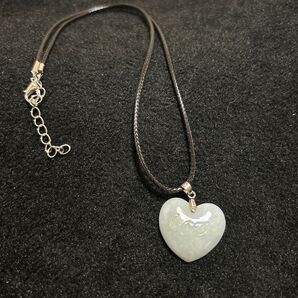 ミャンマー産 本翡翠 ハート LOVE ネックレス