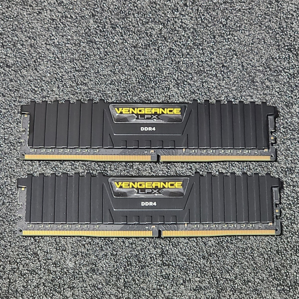 CORSAIR VENGEANCE LPX DDR4-2666MHz 16GB (8GB×2枚キット