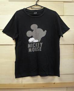 GU×Disney(ジーユー・ディズニー)／ミッキープリントTシャツ／ブラック／サイズM／メンズ／01