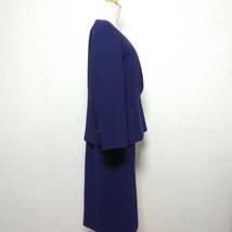 439 良品 NEU FRAU スーツ ブレザー スカート ブルー系 サイズ13 Vネック ポリエステル100% 日本製 ベーシック 入学式 お祝い レディース_画像4