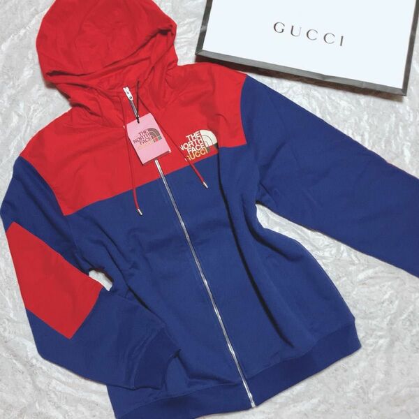 新品タグ付　店舗購入　匿名配送　GUCCI &The North Faceコラボ　グッチ　ノースフェイス　アウター　パーカー