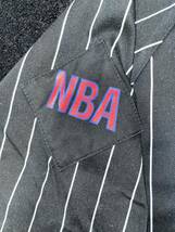 即決 ゆうパック匿名送料無料 NBA シカゴ ブルズ ベースボールシャツ スターター製 Mサイズ 元マイケルジョーダン ピッペン ロッドマン在籍_画像5