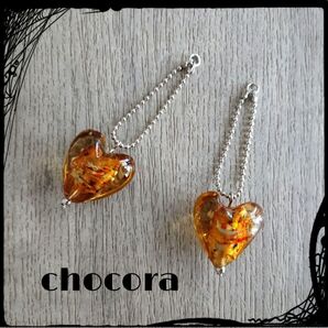 ガラスハート ボールチェーン ピアス【アンバー】