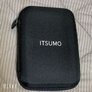 ITSUMO イツモ 骨伝導ヘッドホン イヤフォン 取り扱い説明書付き 欠品なし 試着のみ 充電コードあり ハードケース付き 黒