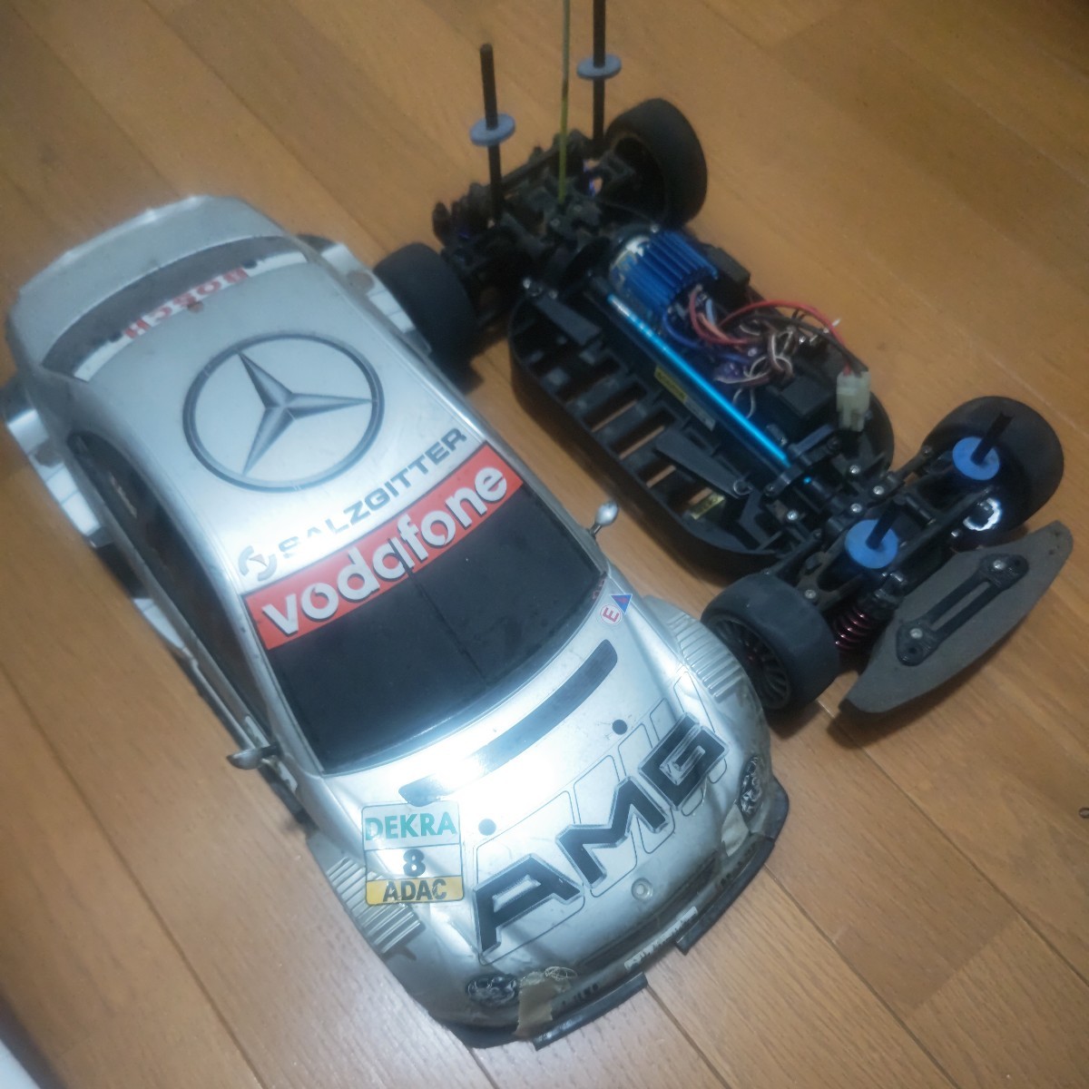 タミヤ 電動RCカー メルセデス ベンツ[ラジコン本体と