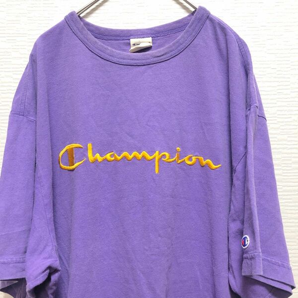 champion 紫　Tシャツ　パープル　tee 金色刺繍ロゴ ハイウエスト ワイドシルエット