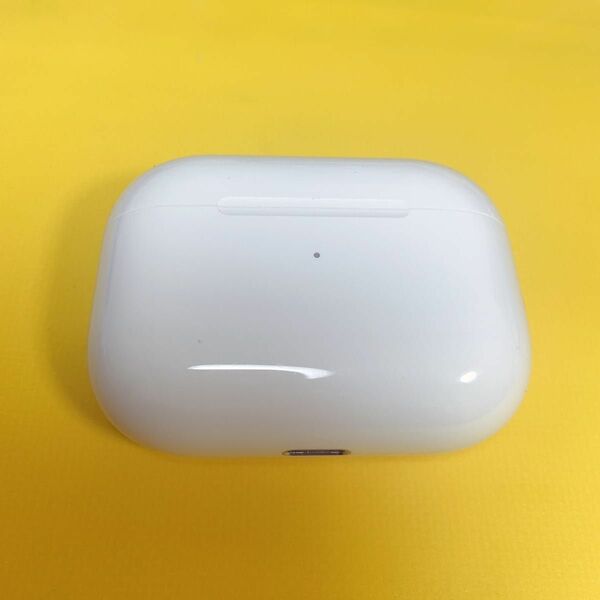 AirPods Pro 第一世代　エアーポッズプロ　 充電器 充電ケース AirPods エアーポッズ Apple