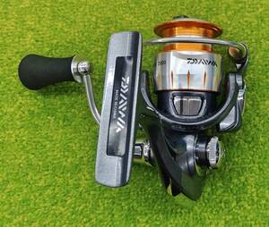 DAIWA ダイワ リール スピニング 11フリームス 2000 FREAMS 2000 2011年