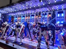 ジオラマ作品 ガンダム システムベース 格納庫 基地(縦33横77奥31ホワイト＆リモコン付き)LED電飾付き 組立塗装済完成品 撮影用 展示用_画像2