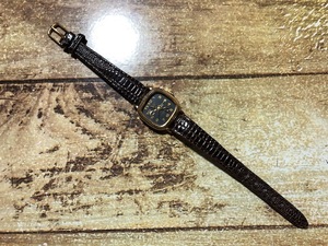 レア baroque バロック CANNES ハサミ形 デザイン針 角ケース 黒 ブラック文字盤 クオーツ レディース 腕時計