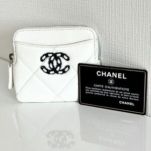 激レア CHANEL ラム マトラッセ カードケース コインケース ホワイト