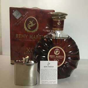 未開封 レミーマルタン REMY MARTIN XO スペシャル 700ml 40% ブランデー コニャック ステンレス製 フラスコ付き クリアボトル 箱付き 古酒