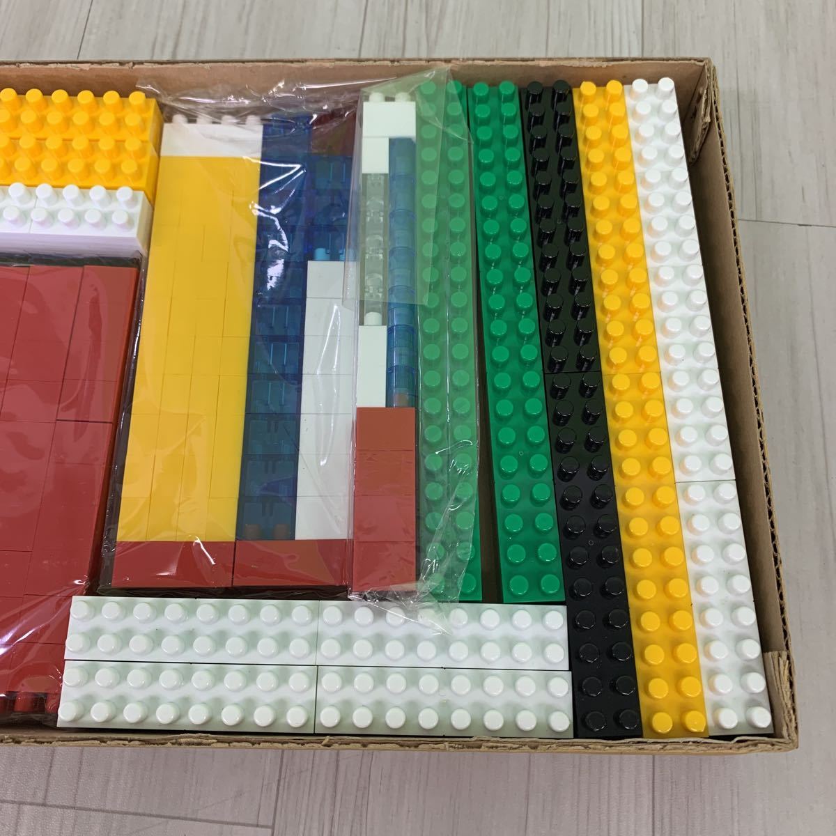 新品ダイヤブロック ようちえん タウンシリーズ71 初代フィグ(人形)付 ... 新品ダイヤブロック ようちえん タウンシリーズ71 初代フィグ(人形)付 ...